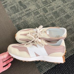 Nee Balance Sneakers